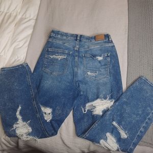 Ripped American Eagle Curvy Mom Jean High Waisted